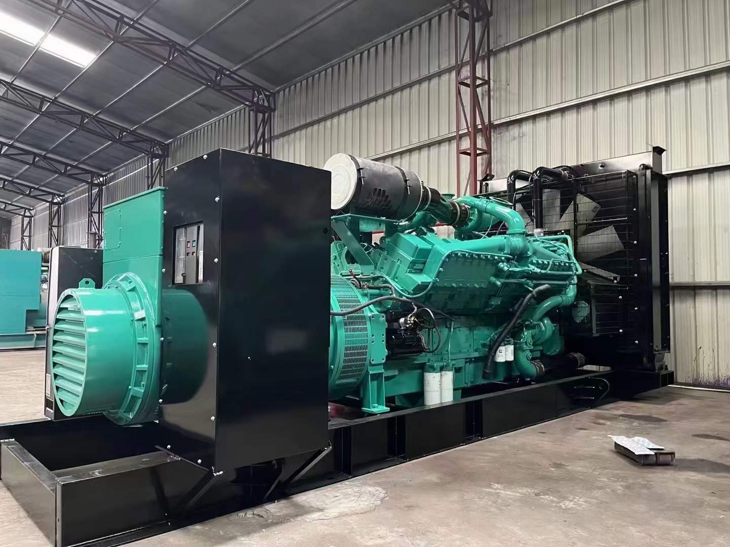 弋江如何降低 800kW 柴油发电机输出电流的波动？